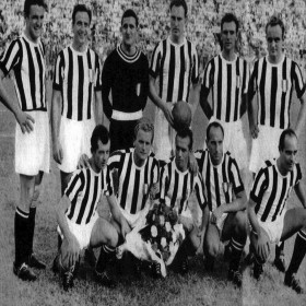 Maillot rétro Juventus 1952/53
