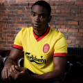 Model Maillot exterieur Retro Liverpool FC 1997-98